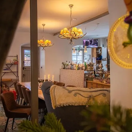 Apartment Holzwerk