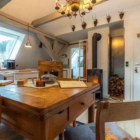 Holzwerk *