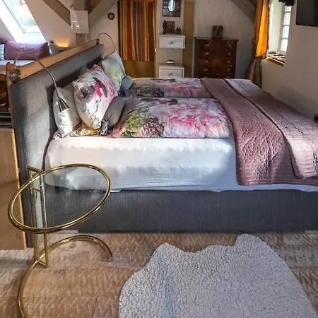 Holzwerk Apartment