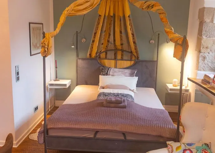 هولزفيرك أويبين شقة *