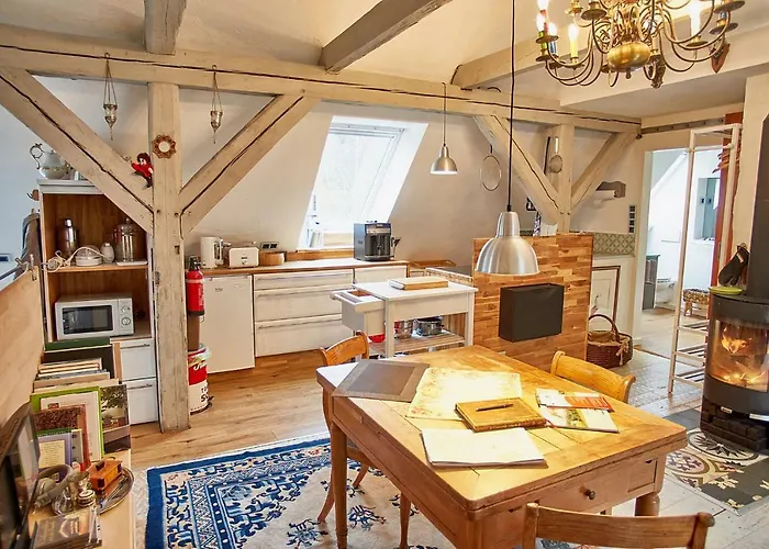 هولزفيرك أويبين شقة *