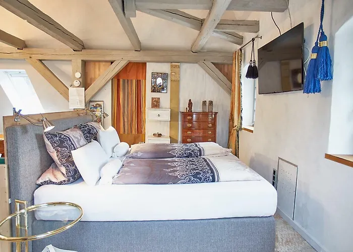 هولزفيرك أويبين شقة